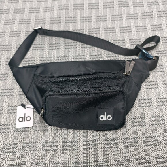 NWT ALO Yoga Explorer Adjustable Waist Pack - Nylon Design - Picture 1 of 5